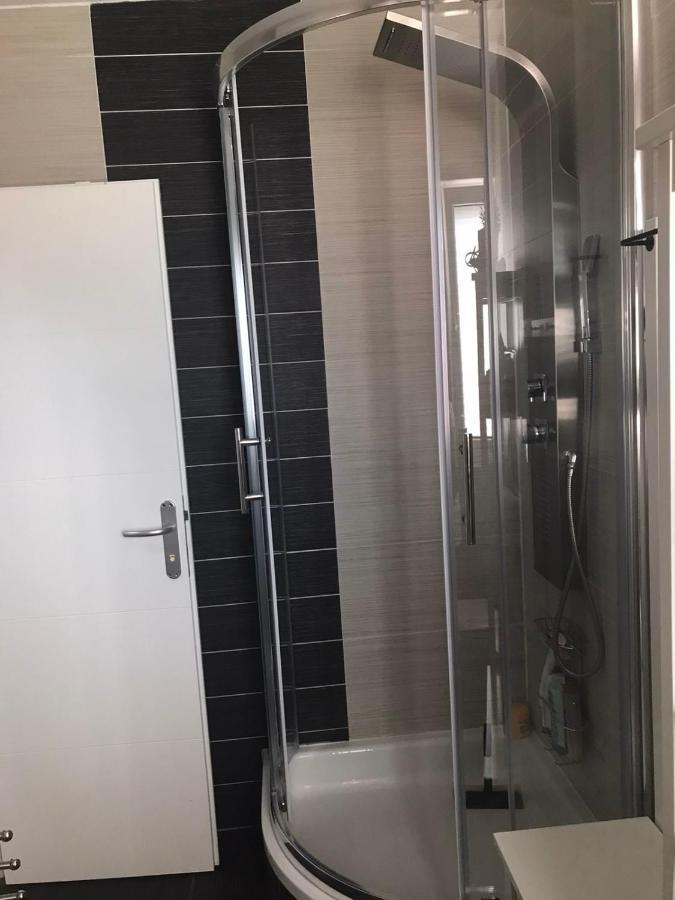 Vila Palit 497 D Apartment E Luaran gambar